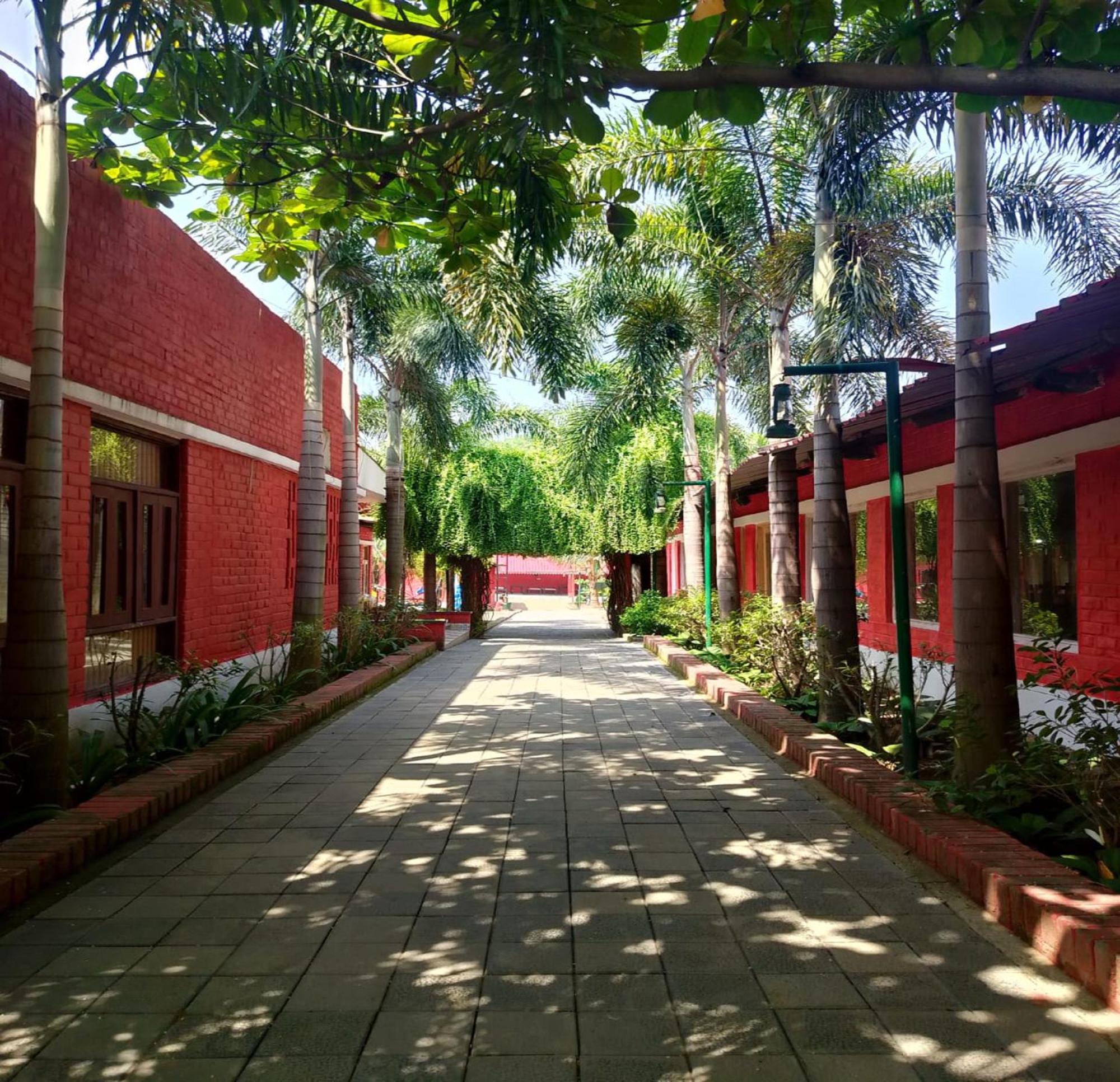 Green Point - Hotels And Resorts In Angul Экстерьер фото