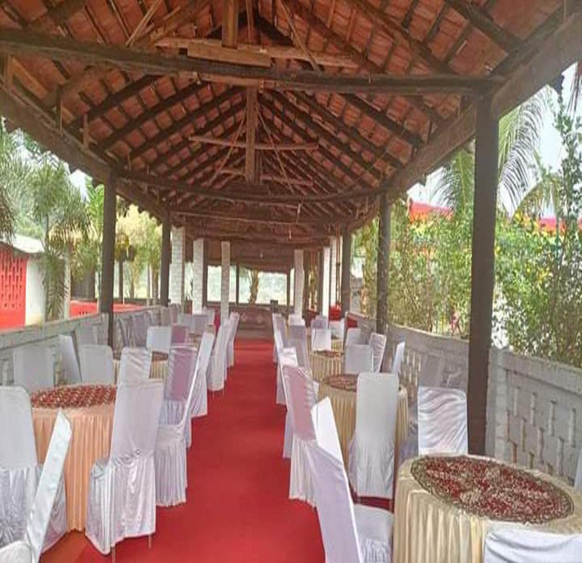Green Point - Hotels And Resorts In Angul Экстерьер фото